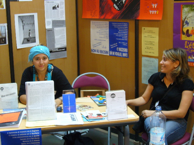 Stand Avà Basta au Forum des associations - Ajaccio le 15/09/2007.